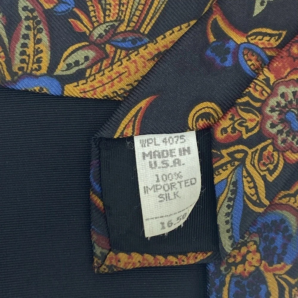 WEMBLEY Mens Tie Navy‎ Paisley Silk Classic Designer Neckwear 4x57 VTG